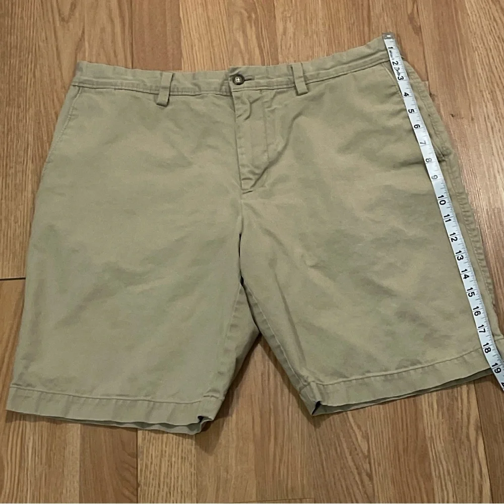 Banana Republic Men’s 33 (34x9) Aiden Chino Shorts Beige Flat Front Mid Rise